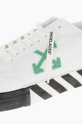 로우 캔버스 스니커즈 VULCANIZED 대비 디테일