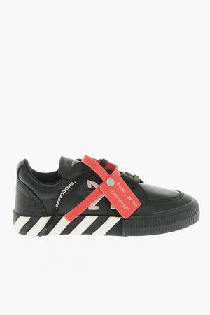 Sneakers Basse in Pelle Martellata con Dettagli a Contrasto