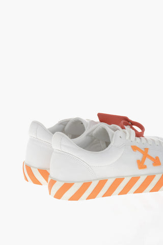 Low-Top-Sneaker VULCANIZED aus Canvas mit kontrastierenden Details