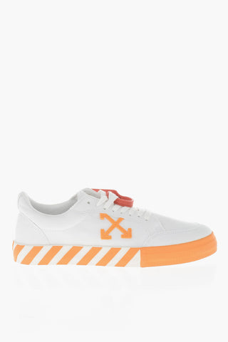 Low-Top-Sneaker VULCANIZED aus Canvas mit kontrastierenden Details