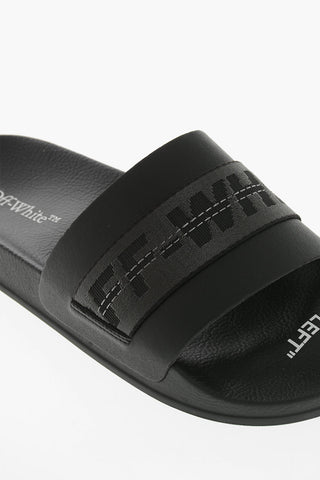 Einfarbige Slides mit Riemen aus technischem Logoband
