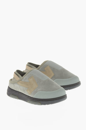 Mules OUT OF OFFICE aus Stoff und Wildleder
