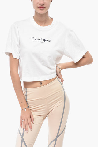T-Shirt Girocollo I NEED SPACE con Stampa in Rielievo