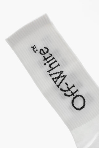 Gerippte Socken aus Baumwolle mit dreifachem Pfeil