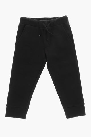 Unifarbene Jogginghose mit Relieflogo