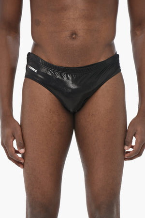 Einfarbiger Bade-Slip mit silbernem Logo