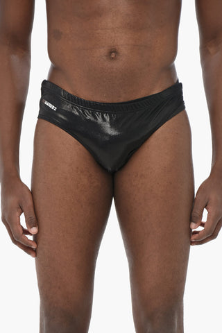 Einfarbiger Bade-Slip mit silbernem Logo