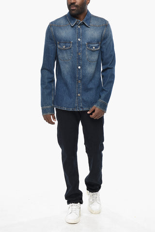 Dunkel gewaschenes Denimhemd mit Druckknöpfen