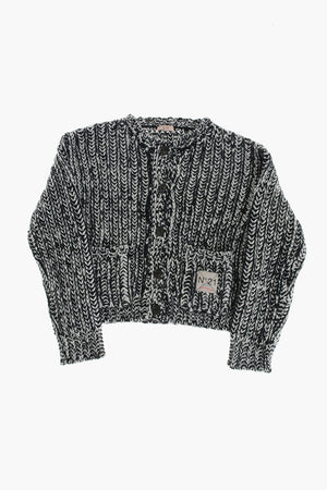 Zweifarbiger Pullover mit Knöpfen