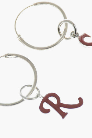 Metall-Creolen mit Monogramm