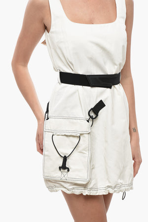 Minikleid mit Gürtel und Utility-Taschen