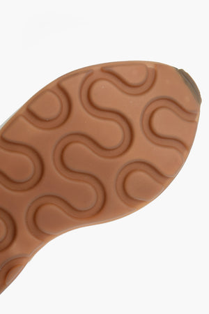 Sneaker ECLYPSE aus Kunstleder mit Korkdetails und 5,5 cm dicker Sohle