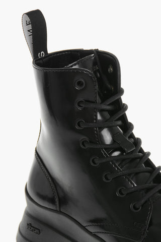 Combat-Stiefel TRACE mit profilierter Sohle