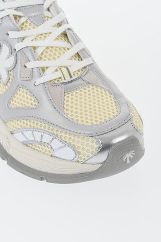 Niedrige Sneaker aus Mesh und Wildleder mit Monogramm