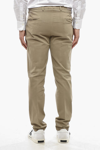 Chinohose aus Baumwollmischung mit Gürtelschlaufen