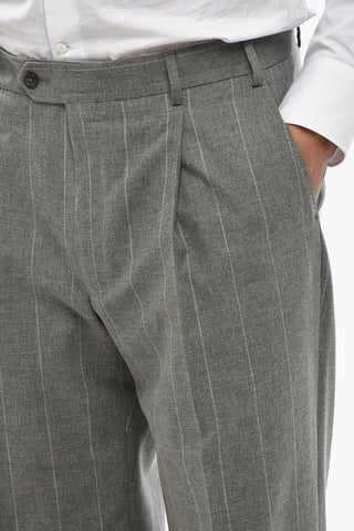 CC COLLECTION Zweiknopf-Anzug im Nadelstreifen mit klassischem Revers und doppeltem Seitenschlitz