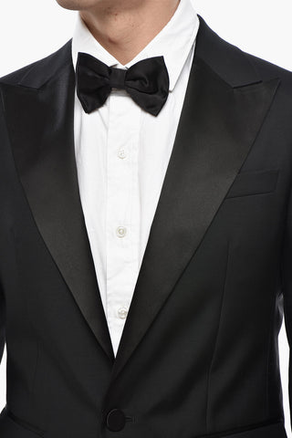 Festlicher Anzug LONDON aus Satin mit Spitzrevers