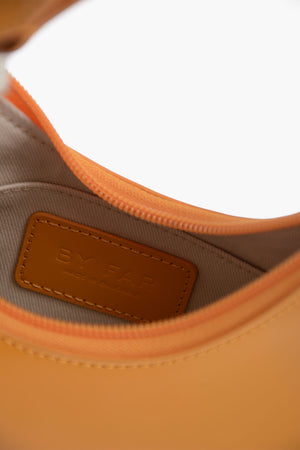 Borsa Hobo BABY AMBER in Pelle Semilucida