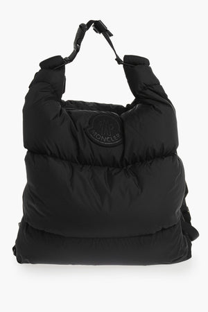 Gesteppter Rucksack mit Logo in Relief
