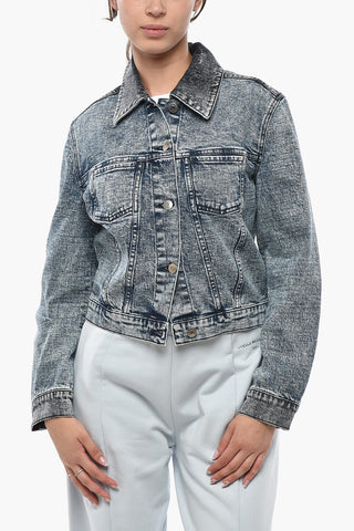 Cropped-Jeansjacke Mit Logoknöpfen