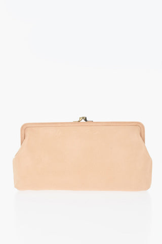Clutch in Pelle Martellata con Logo Inciso