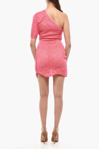 Eng anliegendes Kleid DANIELA, einseitig schulterfrei, aus Macramé-Spitze