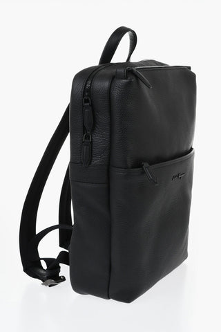Rucksack Aus Genarbtem Leder In Uni Mit Geprägtem Logo