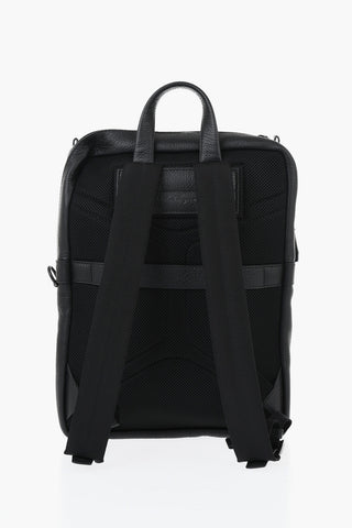 Rucksack Aus Genarbtem Leder In Uni Mit Geprägtem Logo