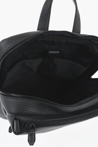 Rucksack Aus Genarbtem Leder In Uni Mit Geprägtem Logo
