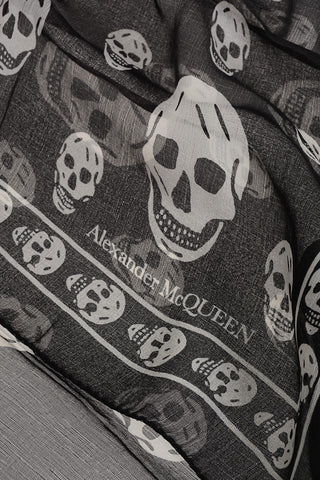 Seidenschal Mit All-Over-Totenkopf-Print