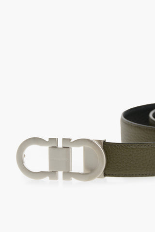 Wendbarer Gürtel aus gehämmertem Leder mit silberner Gancini-Schnalle 30mm