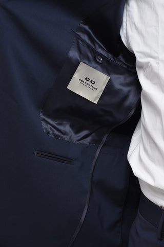 CC COLLECTION Doppelreiheranzug aus Stretchwolle mit spitzem Revers