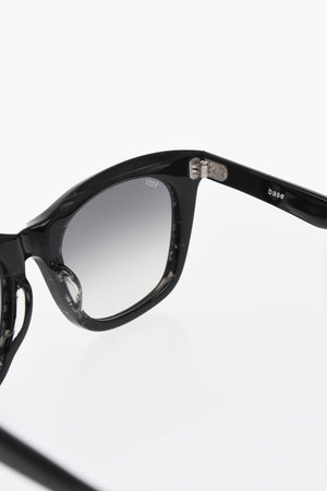 Wayfarer Sunglasses with Gradient Lenses