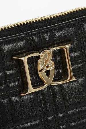 Quilted Leather Wallets With Zip Closure