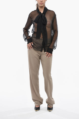 Transparente Bluse aus Seidenchiffon mit Bindkragen