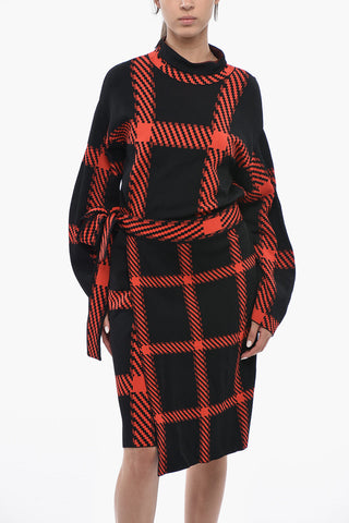 Two-Tone Knit Dress With Long Sleeves And Integrated Belt