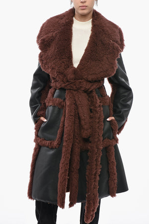 Cappotto in Pelle Vegan con Finiture in Ecopelliccia e Cintura