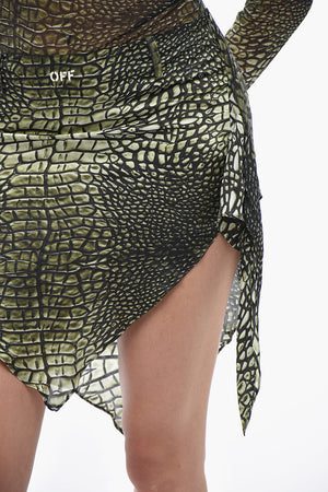 Asymmetrischer Minirock aus Satin mit Krokodilmuster