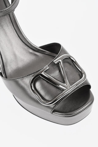 Sandali Platform in Pelle Lamè con Monogram Frontale