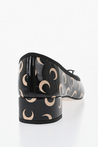 REPETTO X MARINE SERRE Ballerinas CAMILLE aus Lackleder mit All-over Mondprint, Absatz 3,5 cm