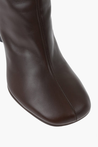 Leder-Stiefeletten mit quadratischer Spitze 9cm