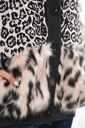 Cardigan mit Animalier-Muster und Kunstpelz-Details