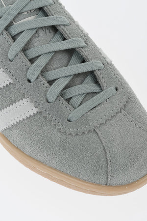 Sneakers Basse TOBACCO In Suede con Dettagli a Contrasto