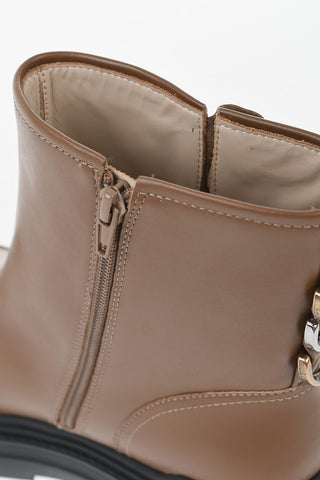 Stiefeletten MIA aus Leder mit Metalldetails