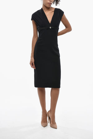 Figurbetontes Kleid in Uni mit Ikonischem Detail