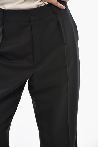 Hoch taillierte Einfaltenhose aus Wolltwill