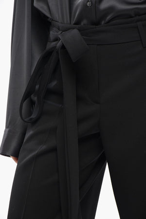 Virgin Wool Shorts with Belt