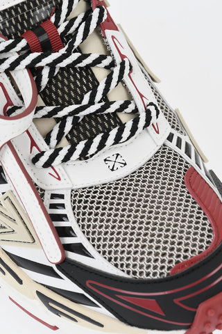 Low-Top-Sneaker Mehrfarbig Aus Perforiertem Stoff Mit Tag
