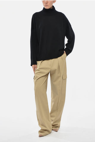 Pullover in Lana a Collo Alto con Monogram Ricamato
