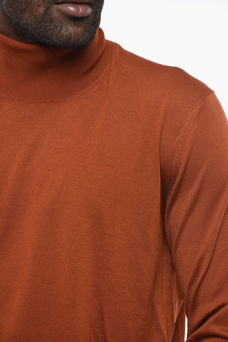 Rollkragenpullover aus Wolle